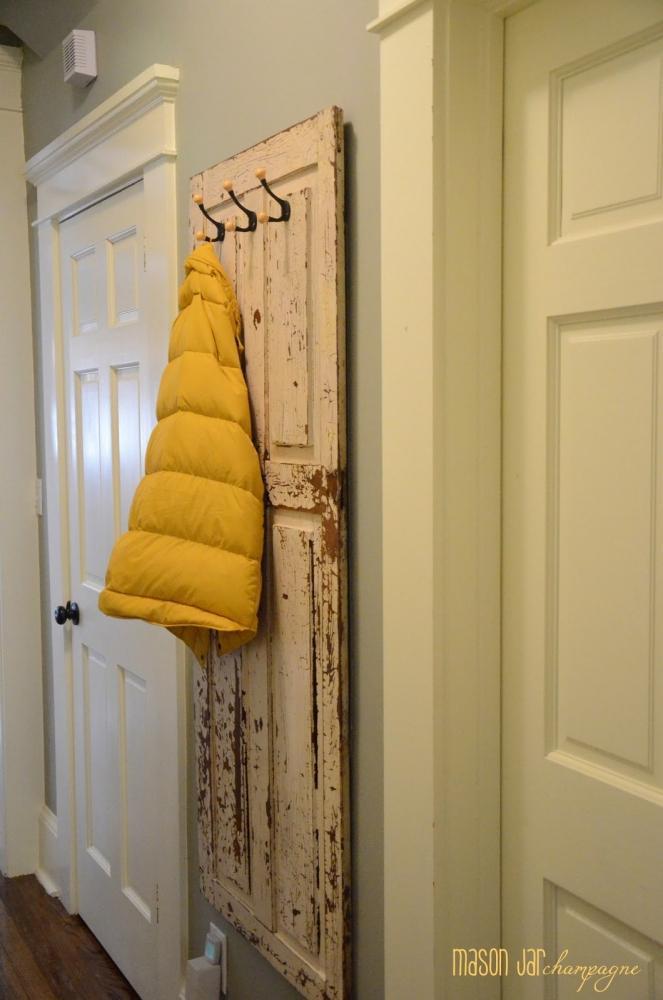 Garderobe aus alter Tür