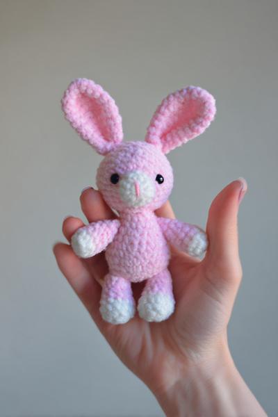 16. Zarter Babyhase mit langen Ohren for amigurumi free pattern bunny ideas