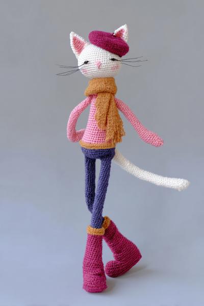 9. Langbeinige Katzen-Dame mit Baskenmütze using for amigurumi free pattern cat ideas