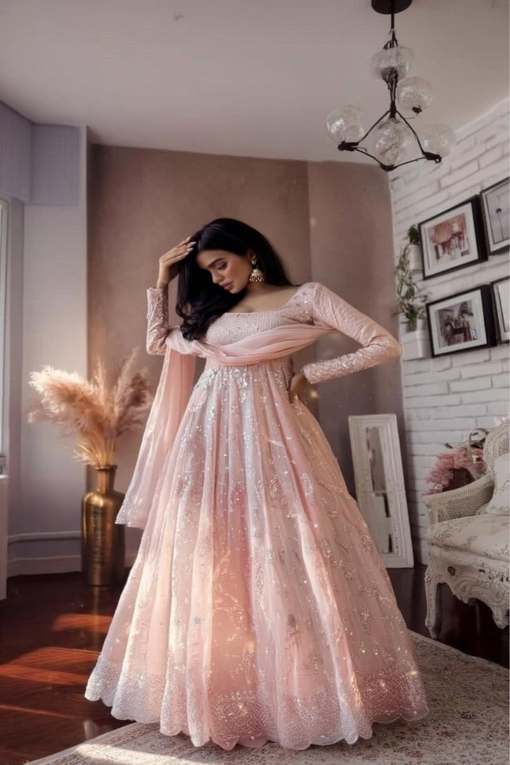 Glitzerndes Rosa Anarkali