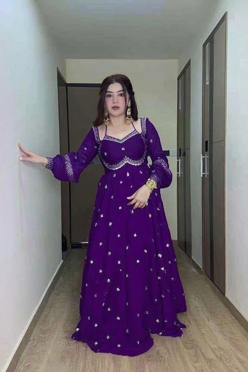 Violettes Sternen-Anarkali