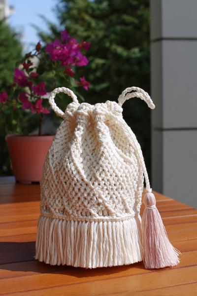 12. Boho-Fransenbeutel in crochet bag tutorials video how to make mit Perlen und Kordelzug