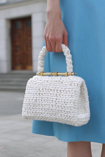 22. Klassische Top-Handle-Bag in crochet bag tutorials videos handbags mit fester Rahmenform