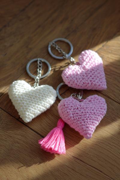 11. Herz im Filet-Look als crochet keychains patterns free mit Rastereffekt