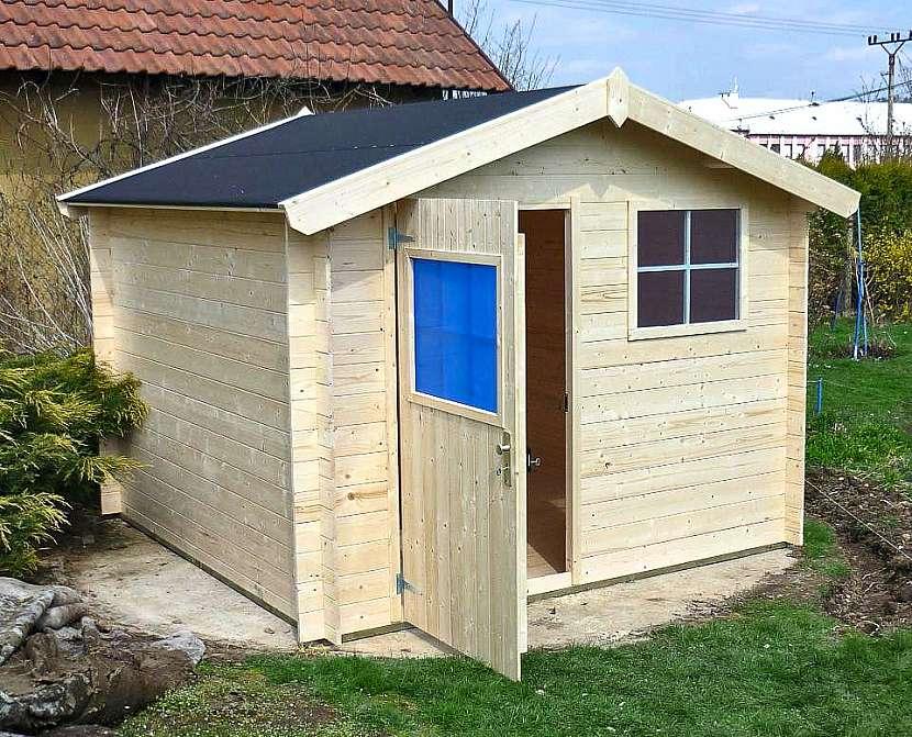 Kleines Gartenhaus aus Holz