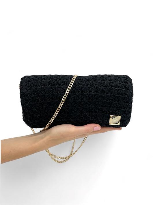 Elegante gehäkelte Clutch