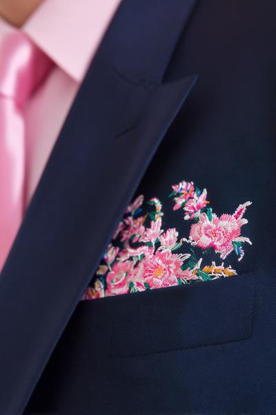 16. Sakko-Taschenpaspel in embroidery designs for suits mit Mikro-Initiale und sauberem Innenfinish