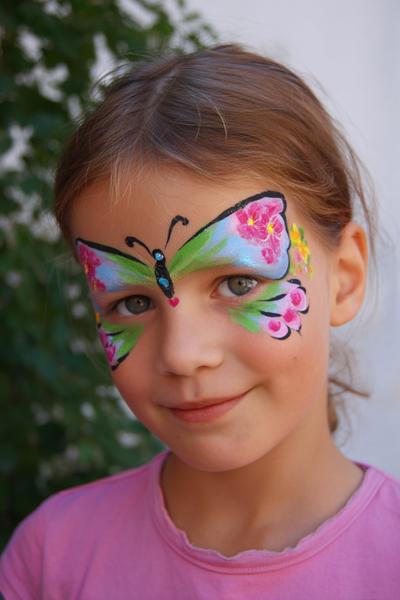 16. Blumenkranz-Schmetterling mit for face painting ideas for kids butterfly ideas