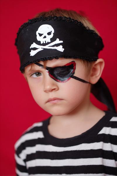 5. Mini-Piraten-Augenklappe mit Narbe als for face painting ideas easy ideas