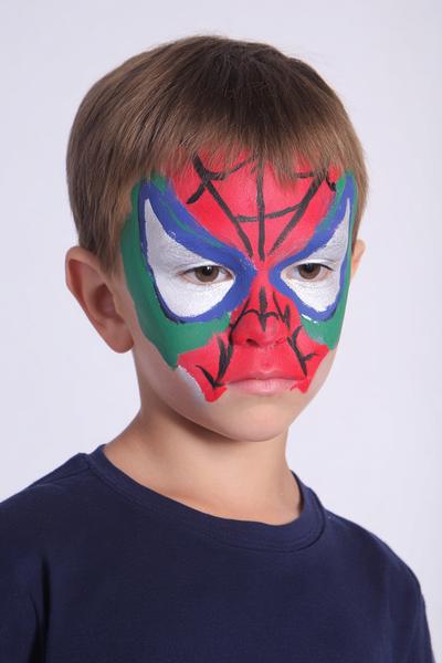 6. Blitz-Superheldenmaske mit Metallic-Kontur als for face painting ideas easy ideas