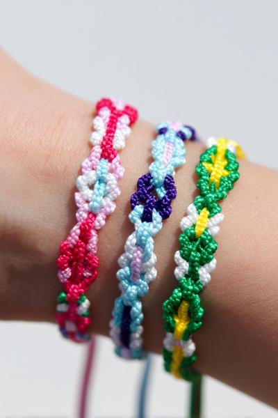16. Fehlerdiagnose in Friendship Bracelets Tutorial Videos mit Nahaufnahme, Knoten-Lupe und Rettungsgriffen