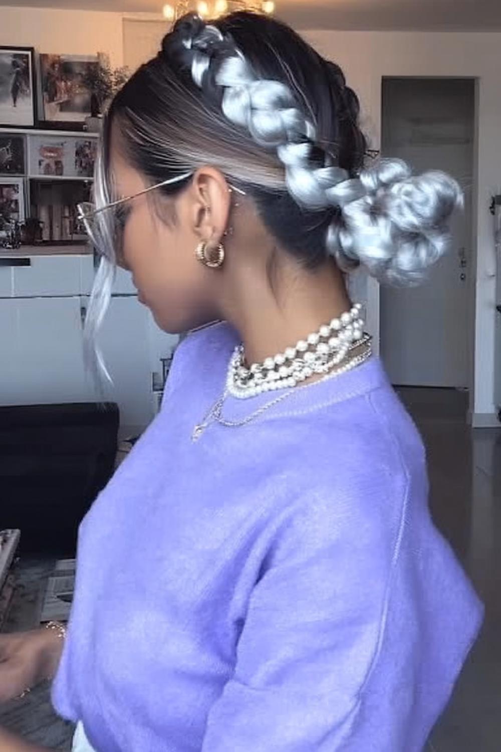 Glamouröser Locken-Pferdeschwanz