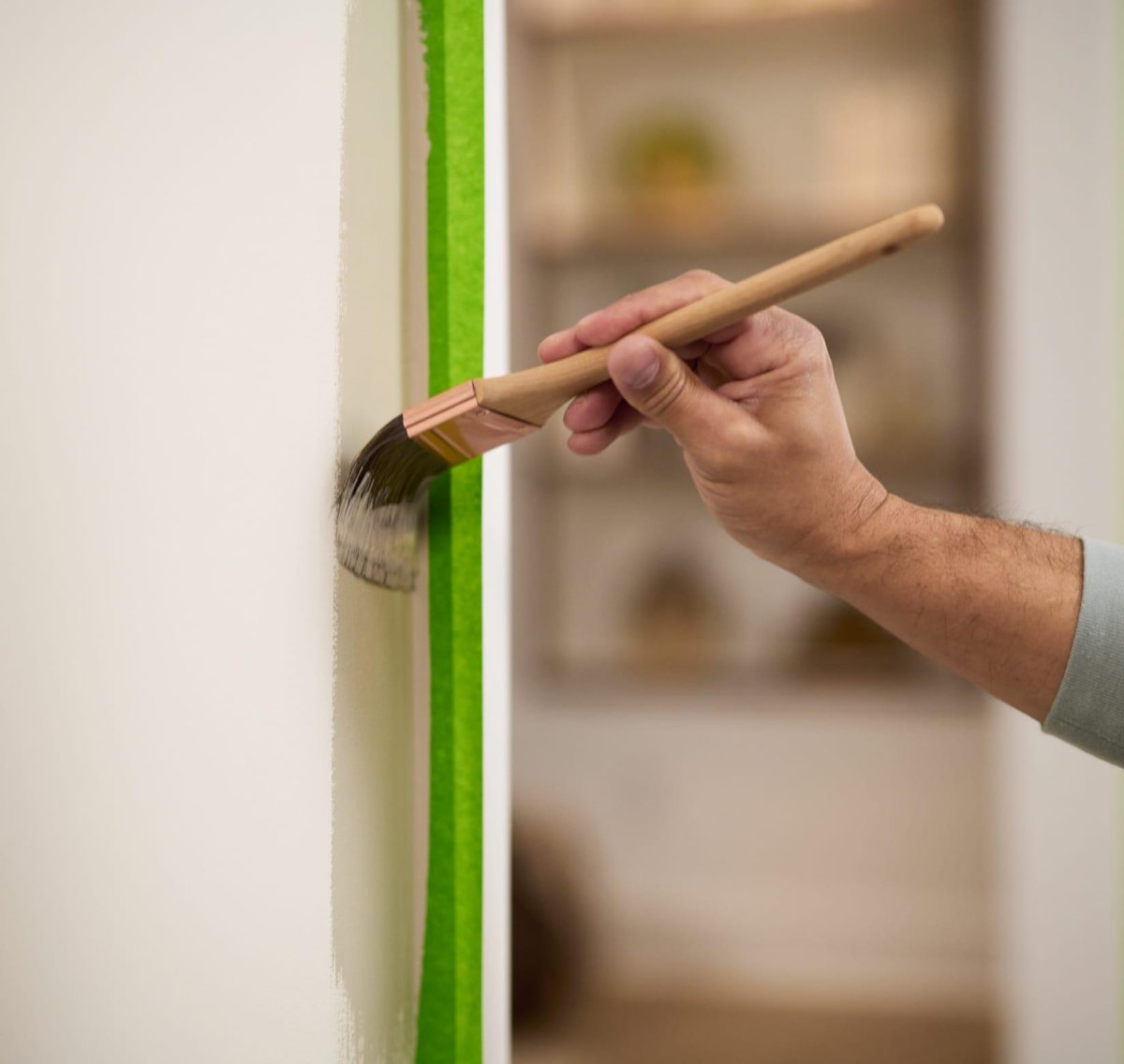 Ecken mit Pinsel streichen