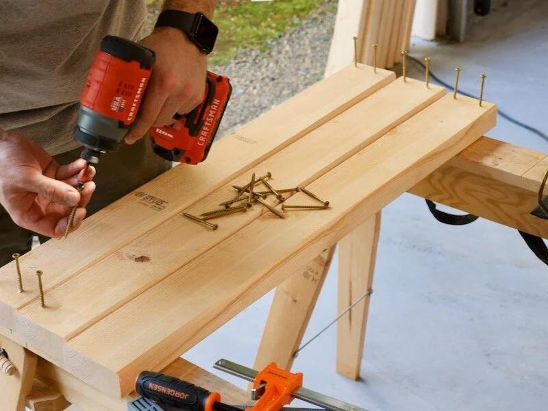 Regal selber bauen Tipps für schöne und stabile DIY-Regale