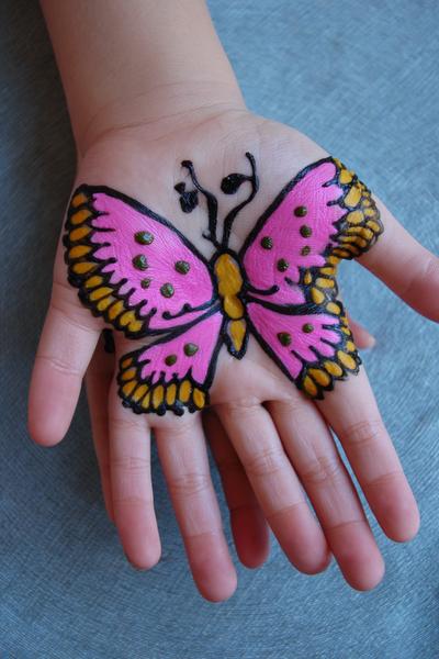 23. Schmetterling mit zwei Flügelmustern für for mehndi designs front hand for kids ideas