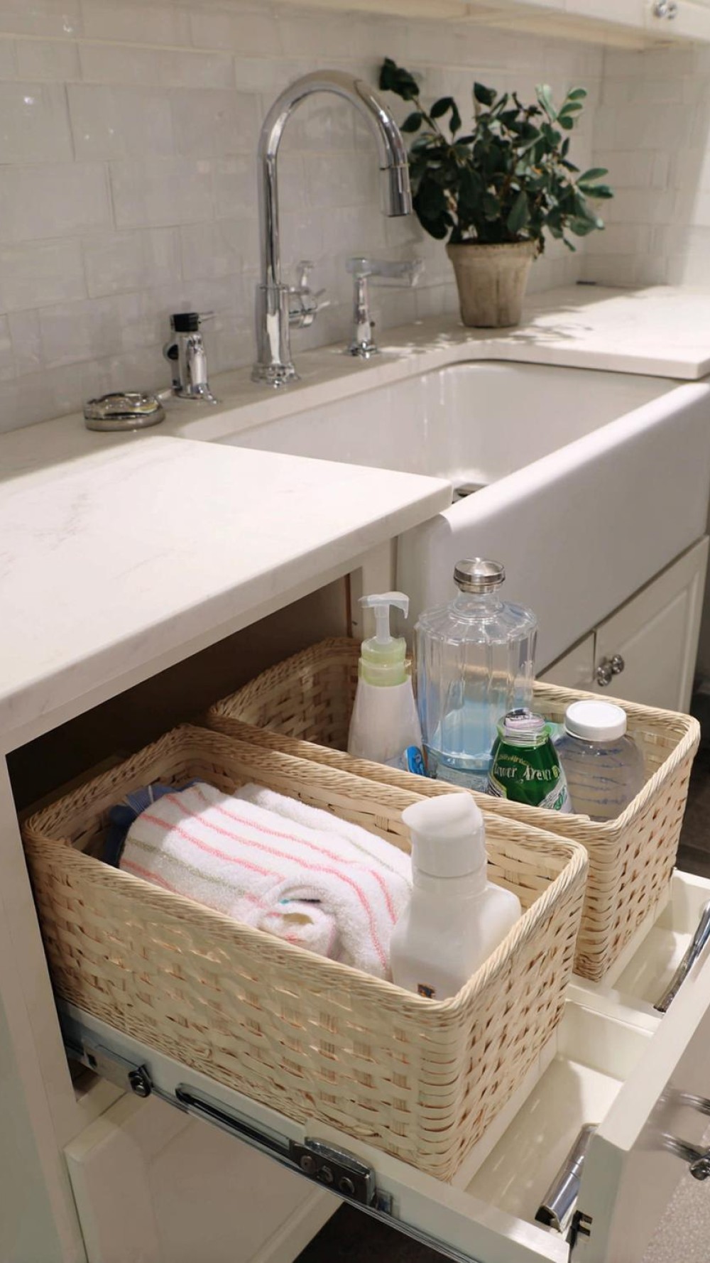 23 Tipps für Ordnung in kleinen Küchen