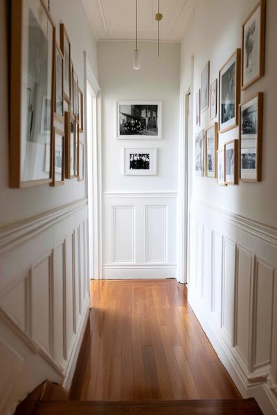 36. Spiegel-Integration als Photo Wall Collage Bedroom Ideas für mehr Raumgefühl