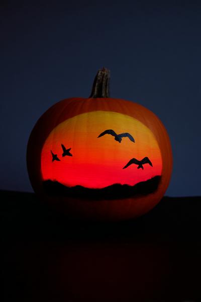 14. Sonnenuntergang-Gradient mit Silhouetten für for pumpkin painting ideas easy creative ideas