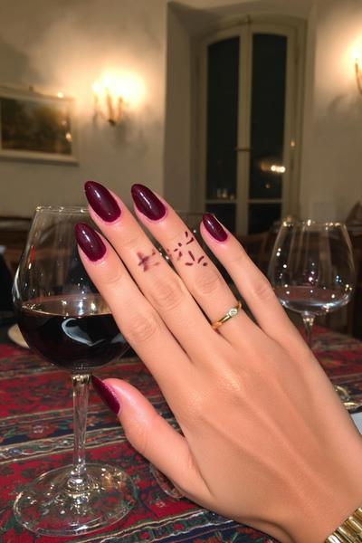 15. Doppellinien-Ring für Simple Henna Designs Easy Finger mit Mikroblättern und Mittelpunkt