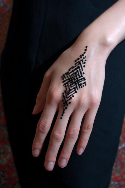 29. Ungewöhnlicher Negativraum-Diamant für for simple henna designs hand unique ideas