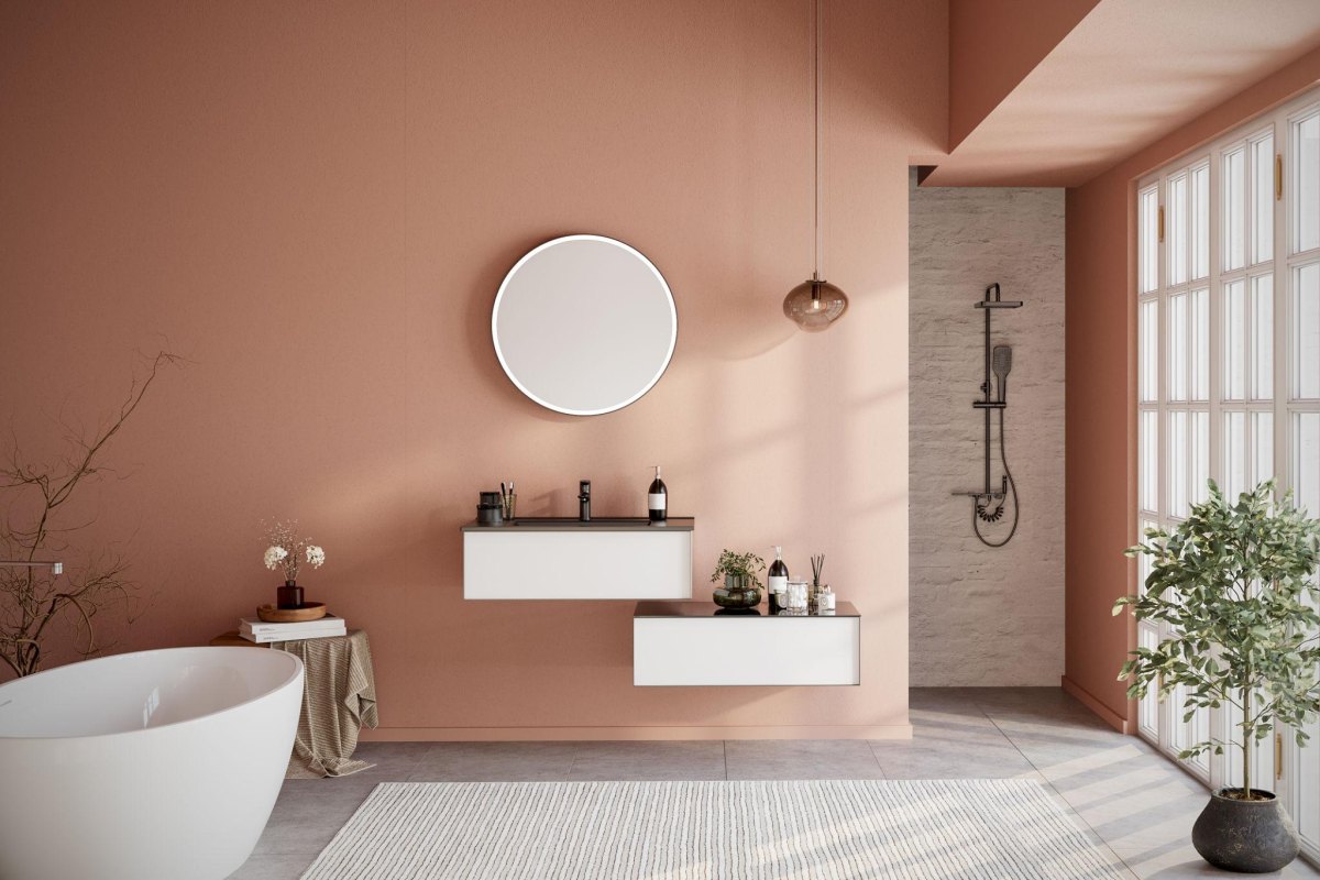 Badezimmer mit Terrakotta Wand