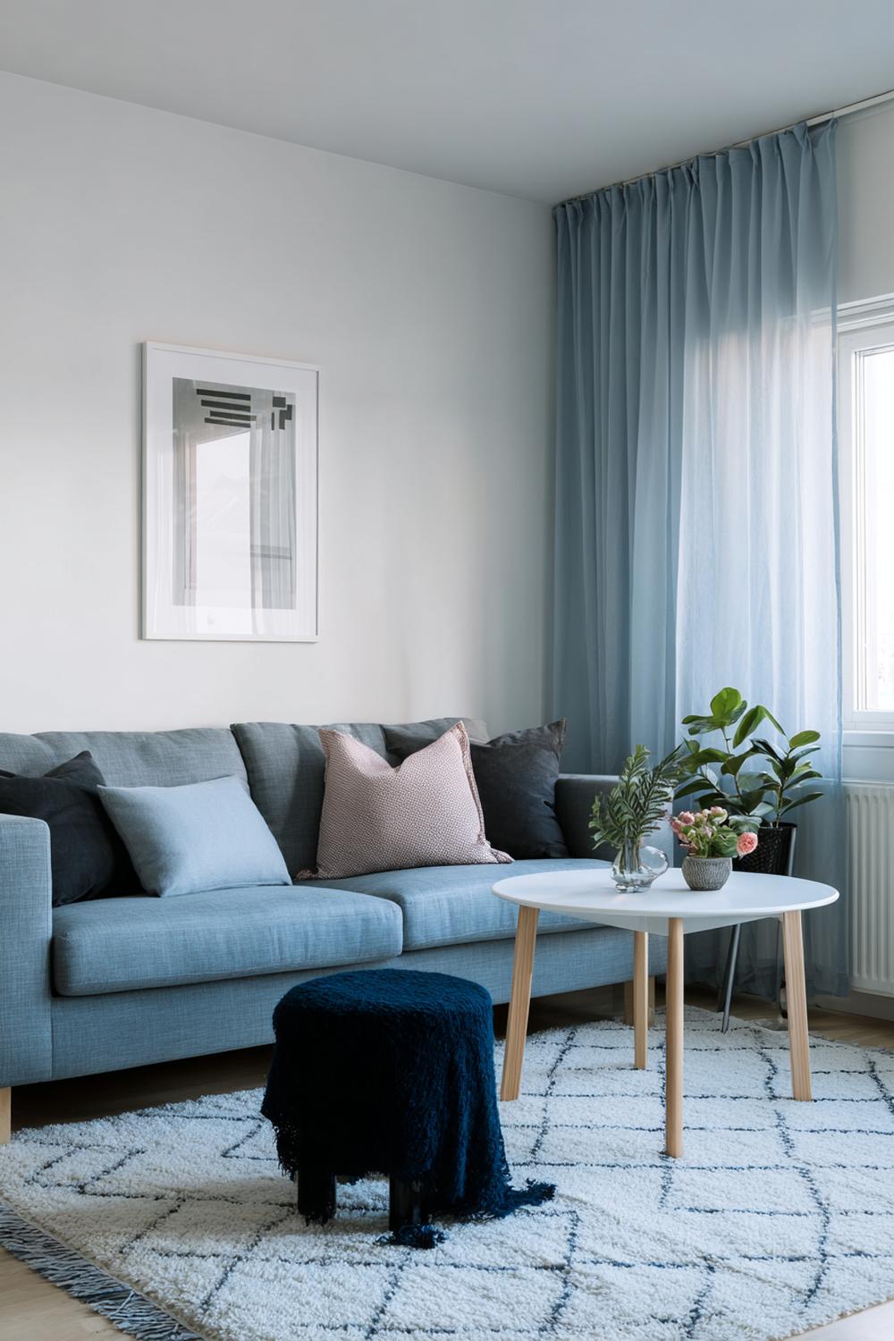 4. Wohnzimmer Farbkombinationen Skandi Stil in Staubblau und Kreideweiß